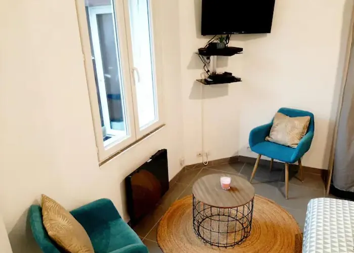 Le Petit Charmeur, parking, Wifi, gare