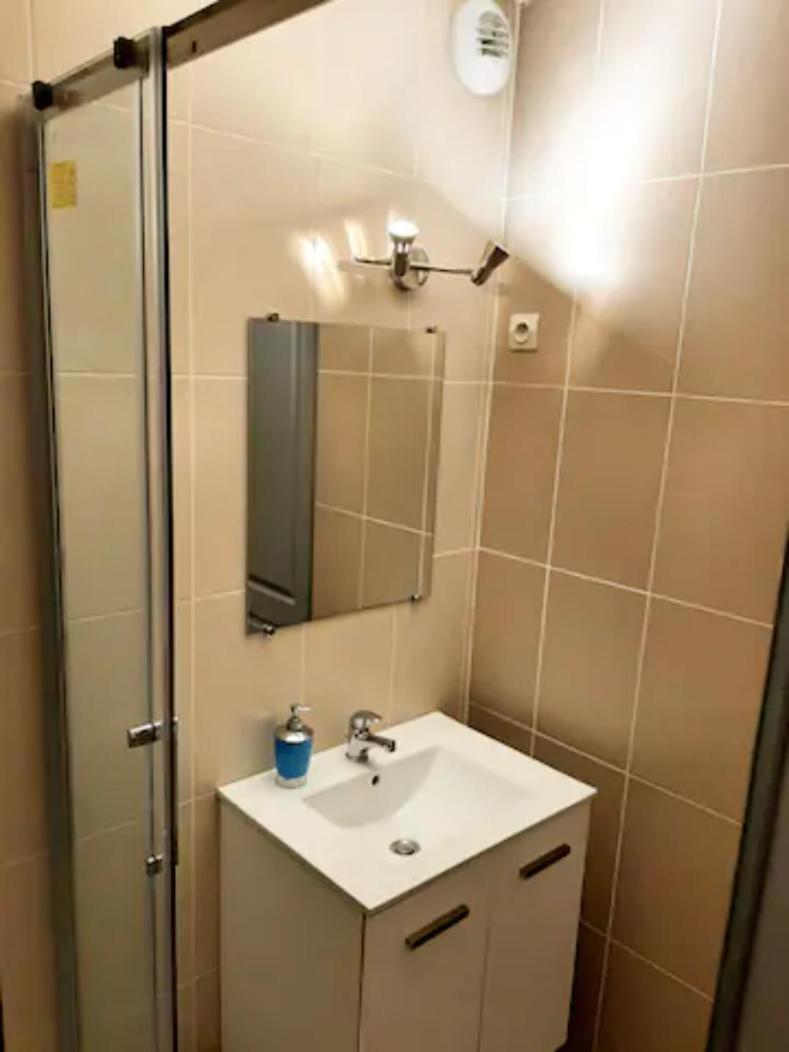 Appartement Le Petit Charmeur, Parking, Wifi, Gare