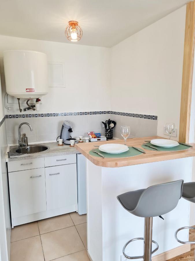 Le Petit Charmeur, Parking, Wifi, Gare Appartement